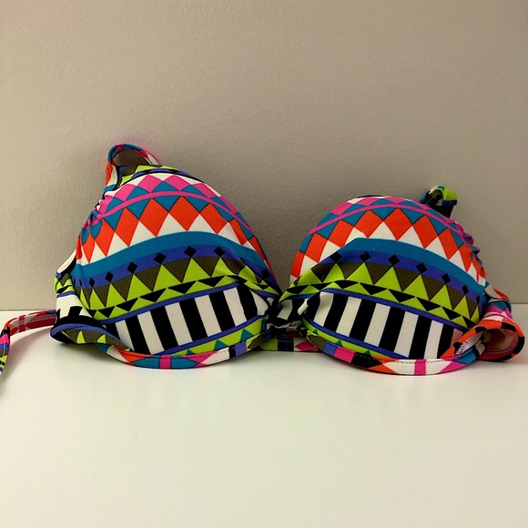 Colourful Pattern Bikini Top - Picture 1 of 1
